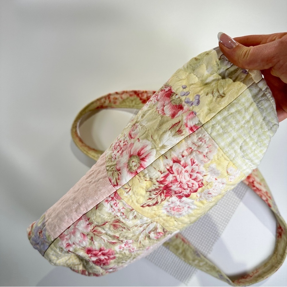 Handmade Quilted Patchwork Tote Cottagecore Floral Bag - Picture 8 of 12